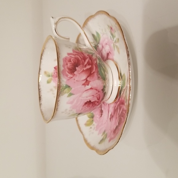 Vintage Royal Albert American Beauty Bone China Teacup & Saucer Set - Picture 9 of 17